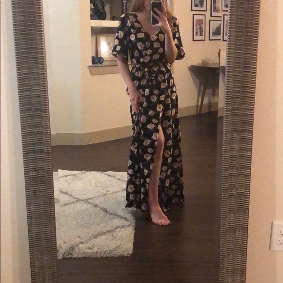 Floral Maxi dress size small - Picture 2 of 7